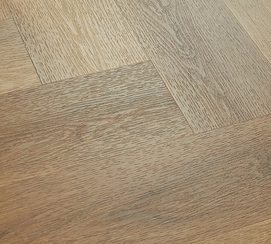 Кварцвинил Invictus Maximus Click Herringbone Highland Oak - Chocolate