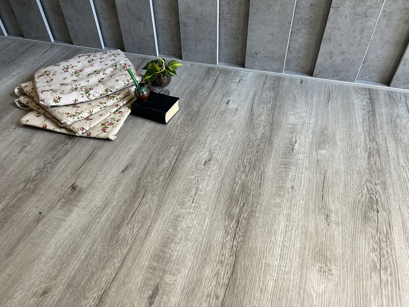 Кварцвинил Lamiwood Quartzwood Q-16 Дуб Сохо